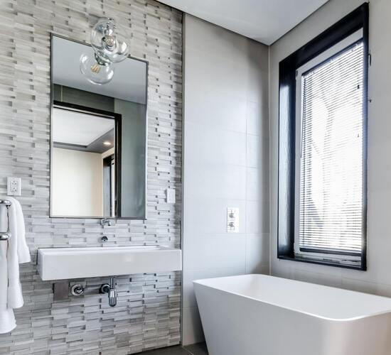 Isle Tile & Flooring Walls